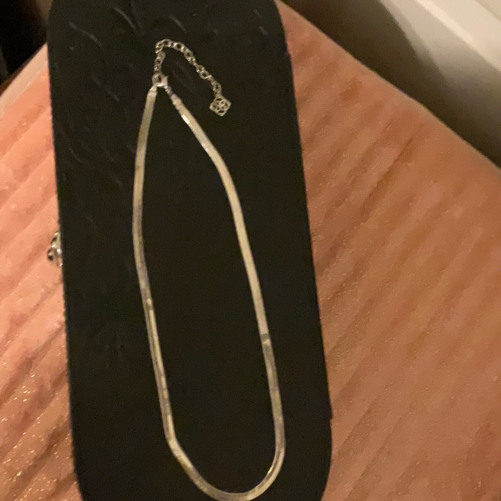 Kendra Scott chain necklace